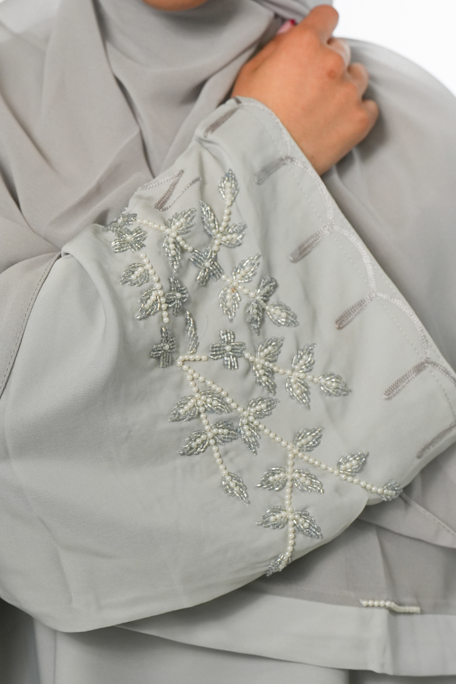 Noor Abaya